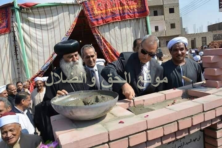 وضع اول حجر اساس في مدرسه للغات بقوص علي يد نيافه الانبا بيمن