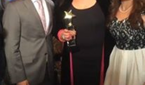 الظهورالرسمي الأول للفنانة فيفي عبده بعد التجميل