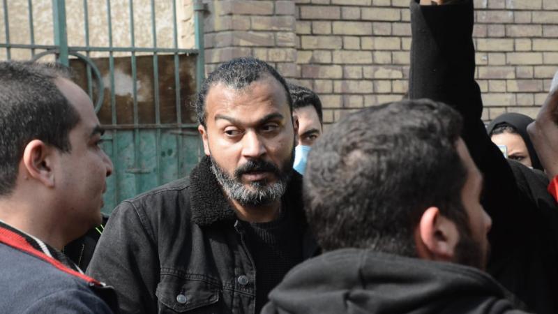 كلمات مؤثرة وصورة توجع القلوب لـ ابراهيم سعيد نجم منتخب مصر بعد وفاة والدة