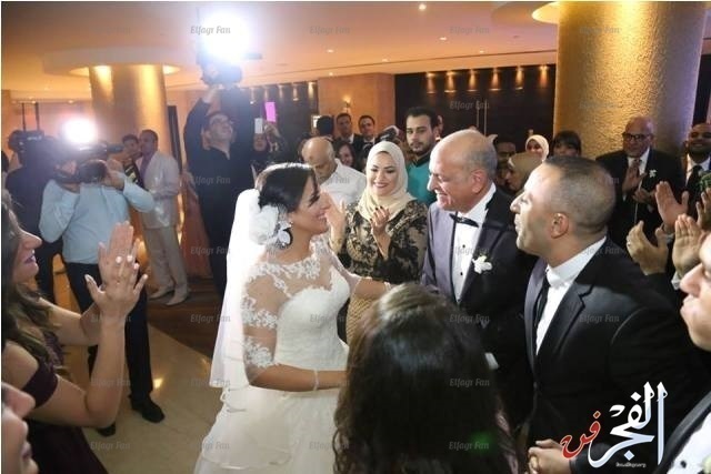 أحمد السقا بصحبة زوجته فى حفل زفاف عائلي صور