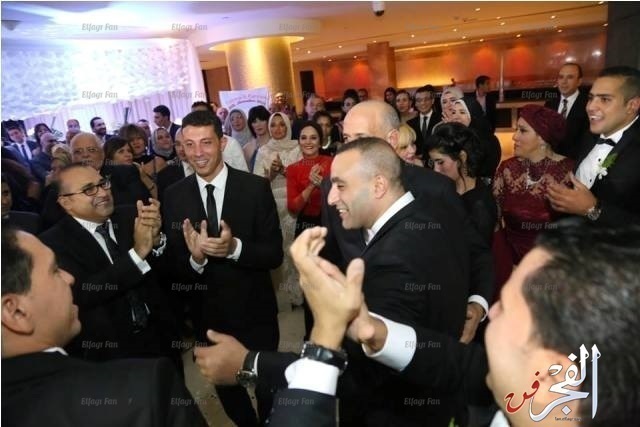 أحمد السقا بصحبة زوجته فى حفل زفاف عائلي صور